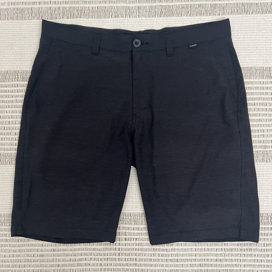 TravisMathew Men’s Black Golf Shorts Size 34 Performance Stretch Casual