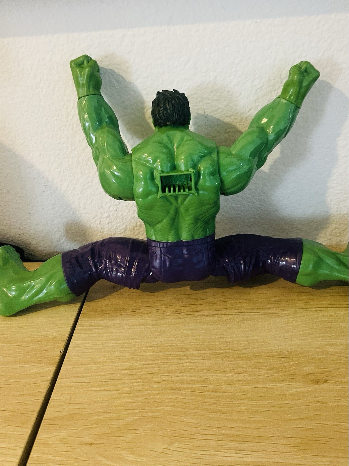 Hasbro Marvel Titan Hero Series Hulk 12” Action Figure -no Backpack