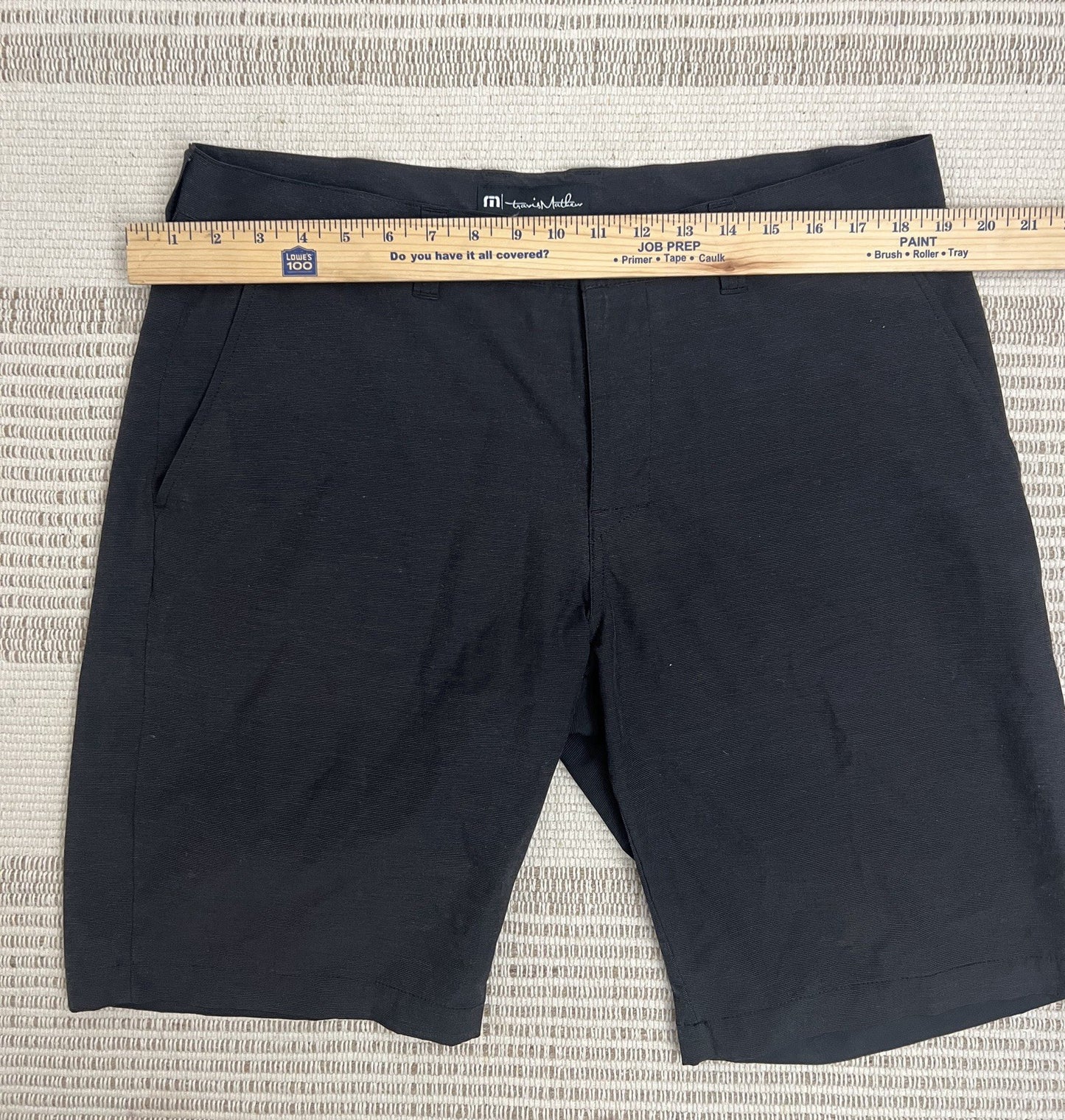 TravisMathew Men’s Black Golf Shorts Size 34 Performance Stretch Casual